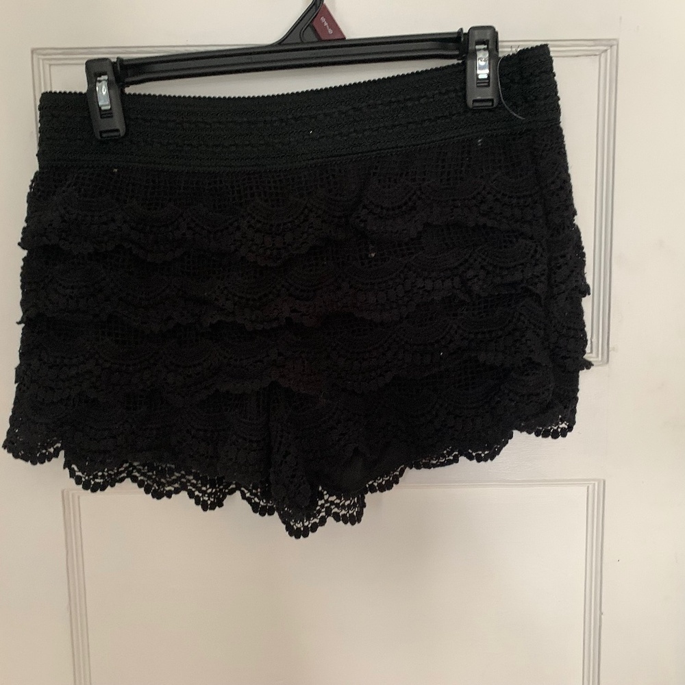 No Boundaries lace shorts